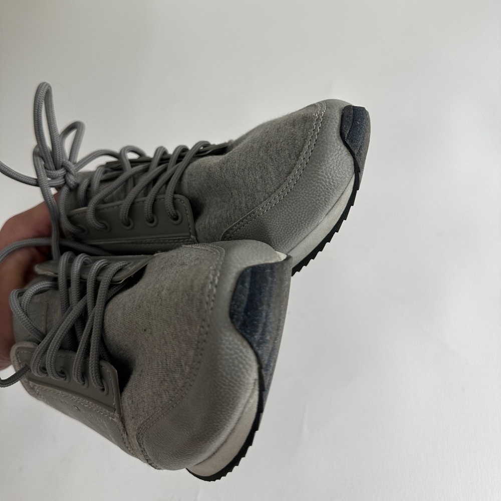 Tommy hilfigure grey woman’s size 9 sneakers - Picture 11 of 11